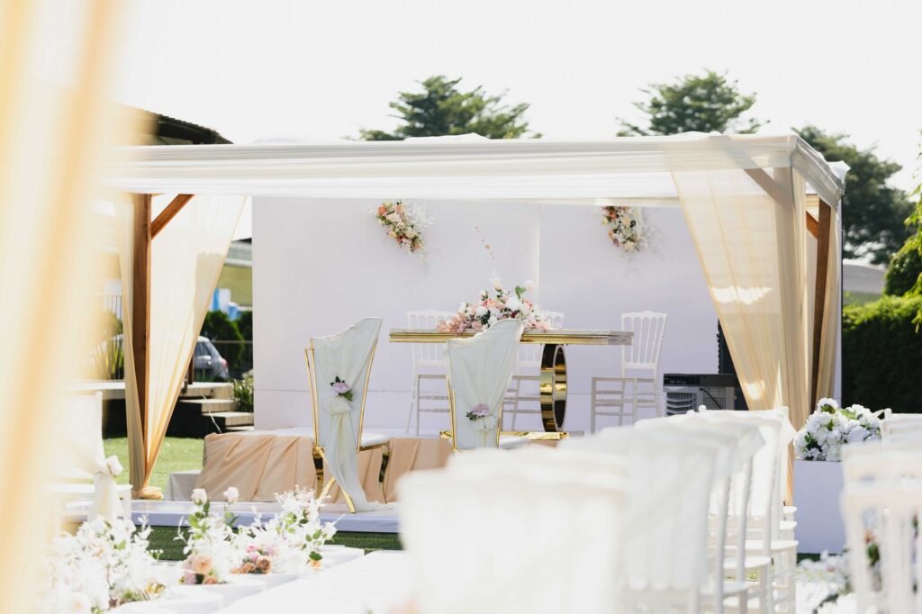 Best Wedding Venues in Seattle (& Nearby): A Local's Guide cheap wedding venues seattle 1787214992365